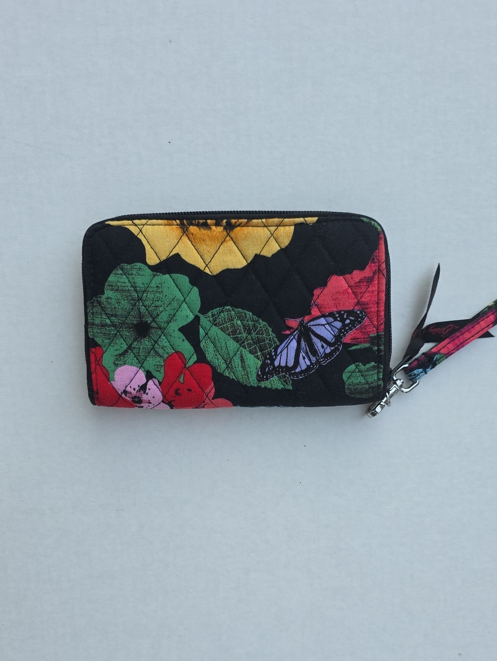 Vera Bradley Havana Rose Zip Around Wristlet Wallet Black Floral Pattern